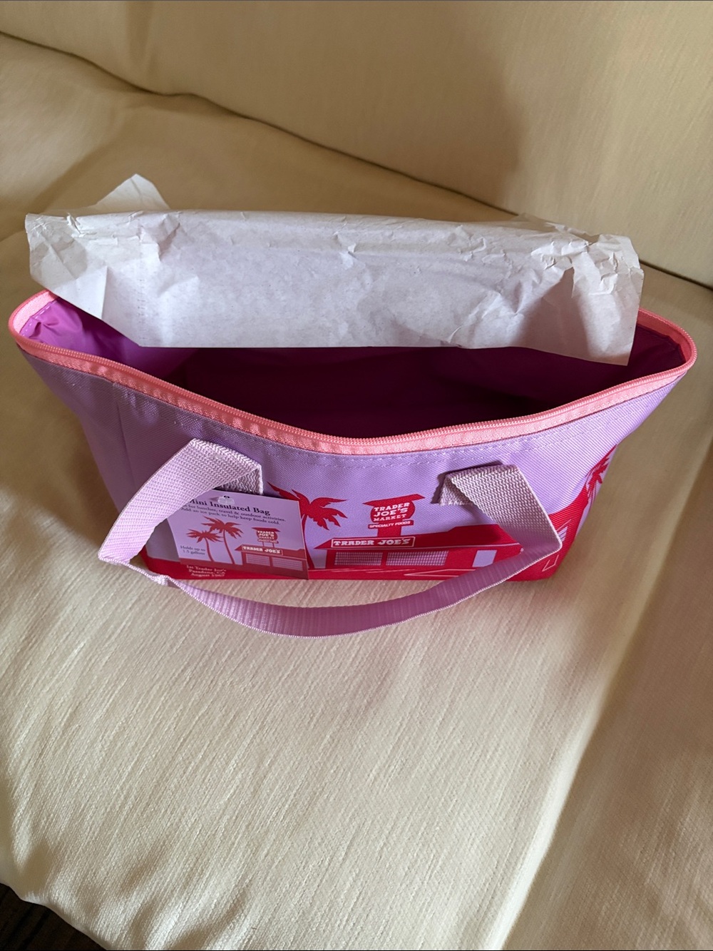 Trader Joe's 2026 Fun Summer Series Insulated Mini Tote Bag Lavender Pink NWT - Picture 6 of 7